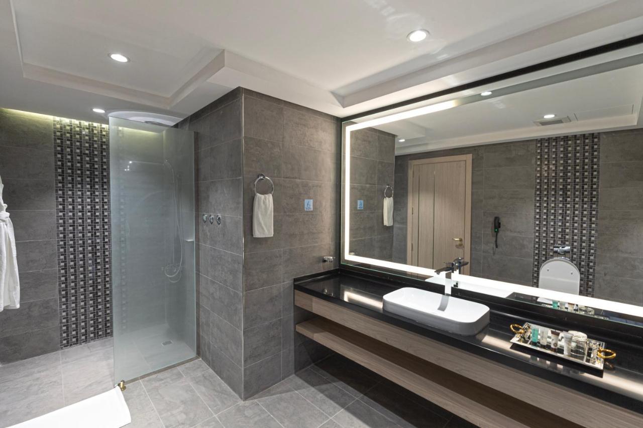 Green Park Hotel 도하 외부 사진