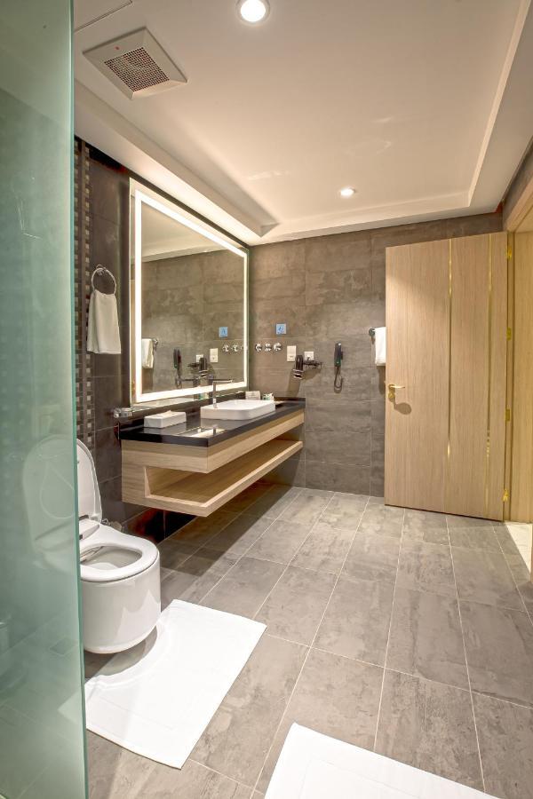 Green Park Hotel 도하 외부 사진