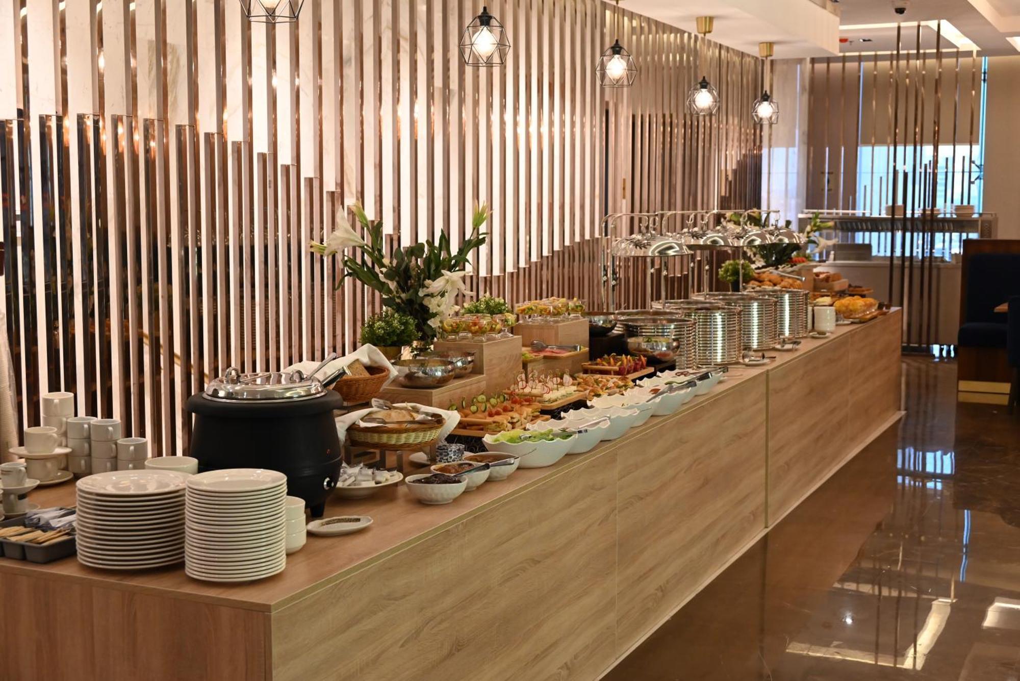 Green Park Hotel 도하 외부 사진